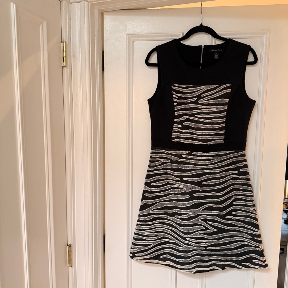 Kenneth Cole Sleeveless Black & White Embellished Flared Mini Dress, size 10